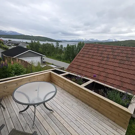 Apartment, Sea View, Terrace, Free Parking Tromso